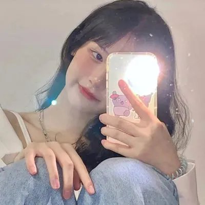 院子里的女人